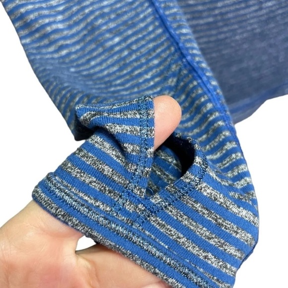 Lululemon Ice Queen TOP EUC Size 8 - Picture 4 of 13